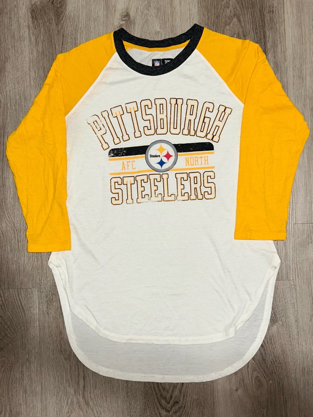 Pittsburgh Steelers Women's Raglan T-Shirt